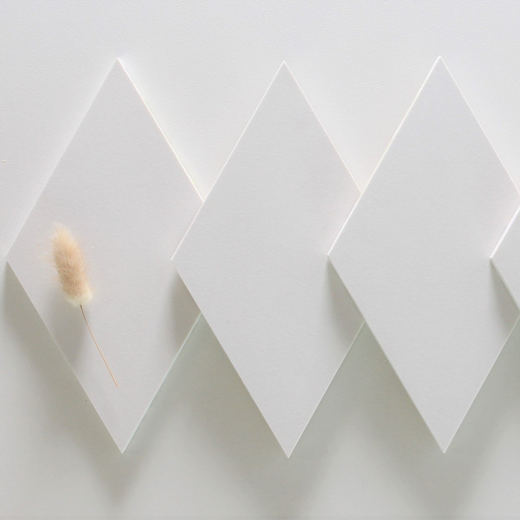 27-BA Minimalist Tile