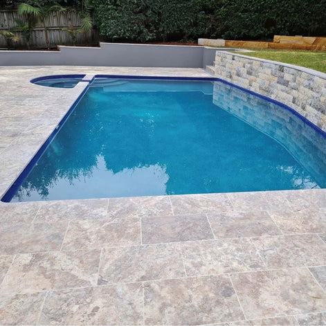 61-SI Natural Silver Travertine